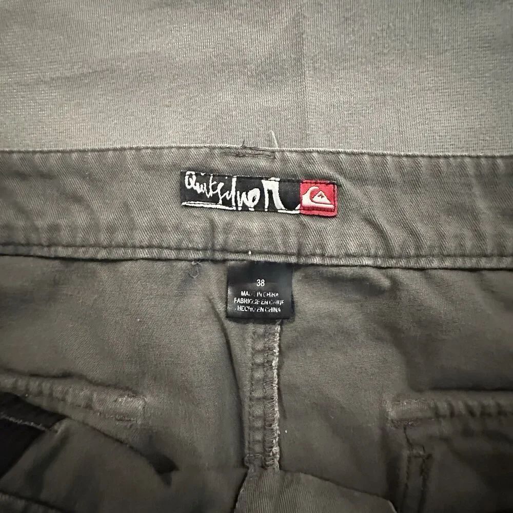 Quiksilver Cargo Shorts Mens 38 Baggy Gray Surf Skate Vintage Y2K Embroidery - Picture 6 of 12